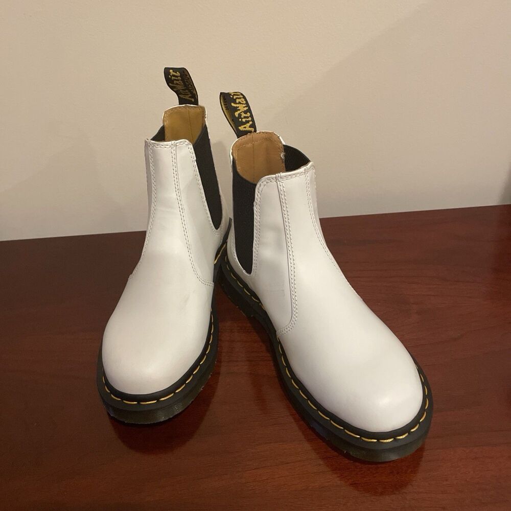 Dr. Martens Doc 2976 Chelsea Boots Women's Size 5 White Airfare Bouncing Soles